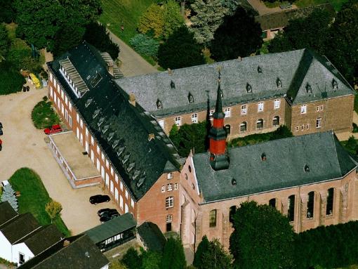 Fuessenich_Luftbild_1998